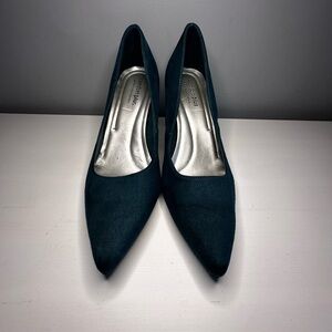 COMFORT PLUS By PREDICTIONS Peacock Suede Pumps Heel Size 12 EUC